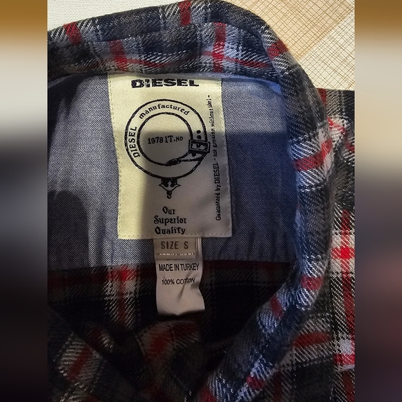 Diesel Red Plaid Flannel Men’s Button Up Long Sleeve Shirt Size S    V-BL - Picture 11 of 13